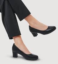 Women court shoes