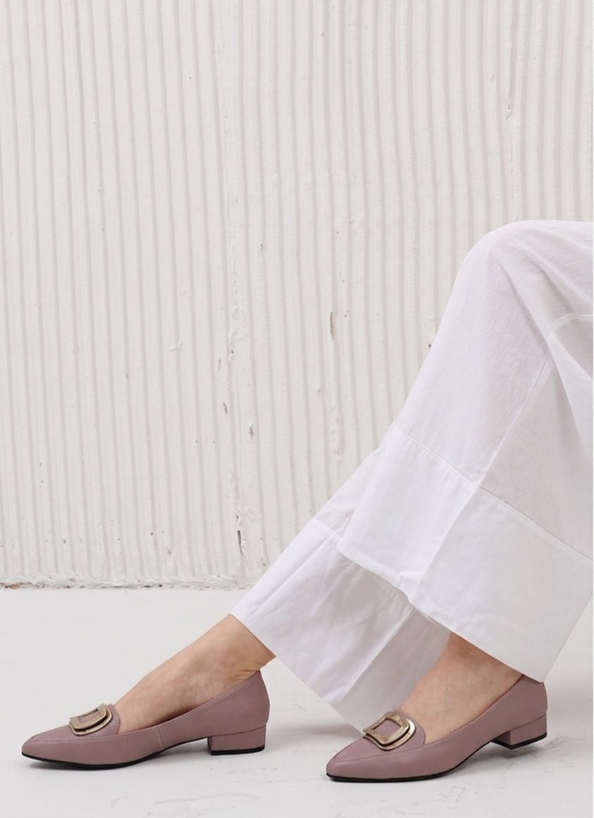 Chic Buckle Detailed Loafers