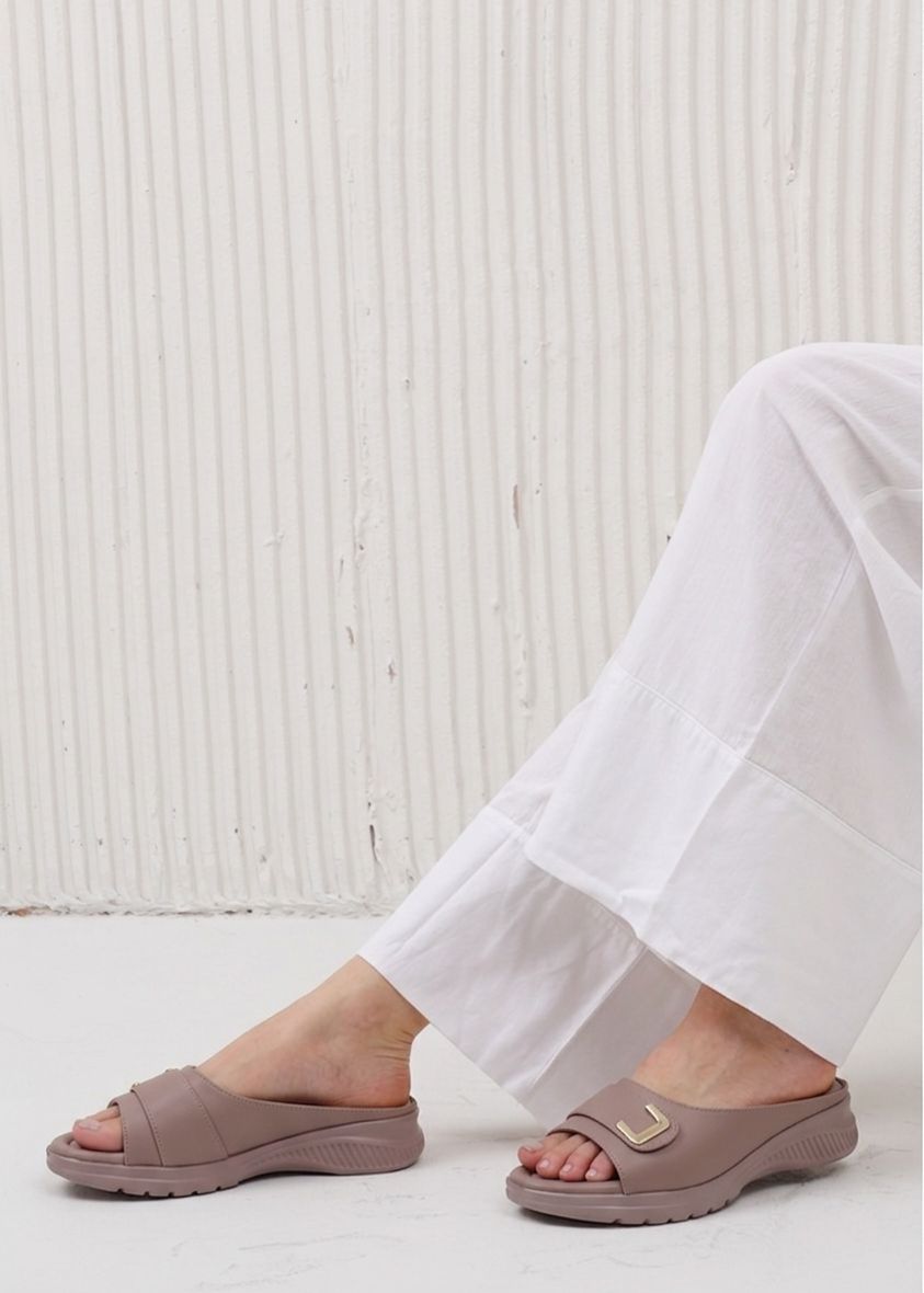 Elegant Buckle Accent Sleepers