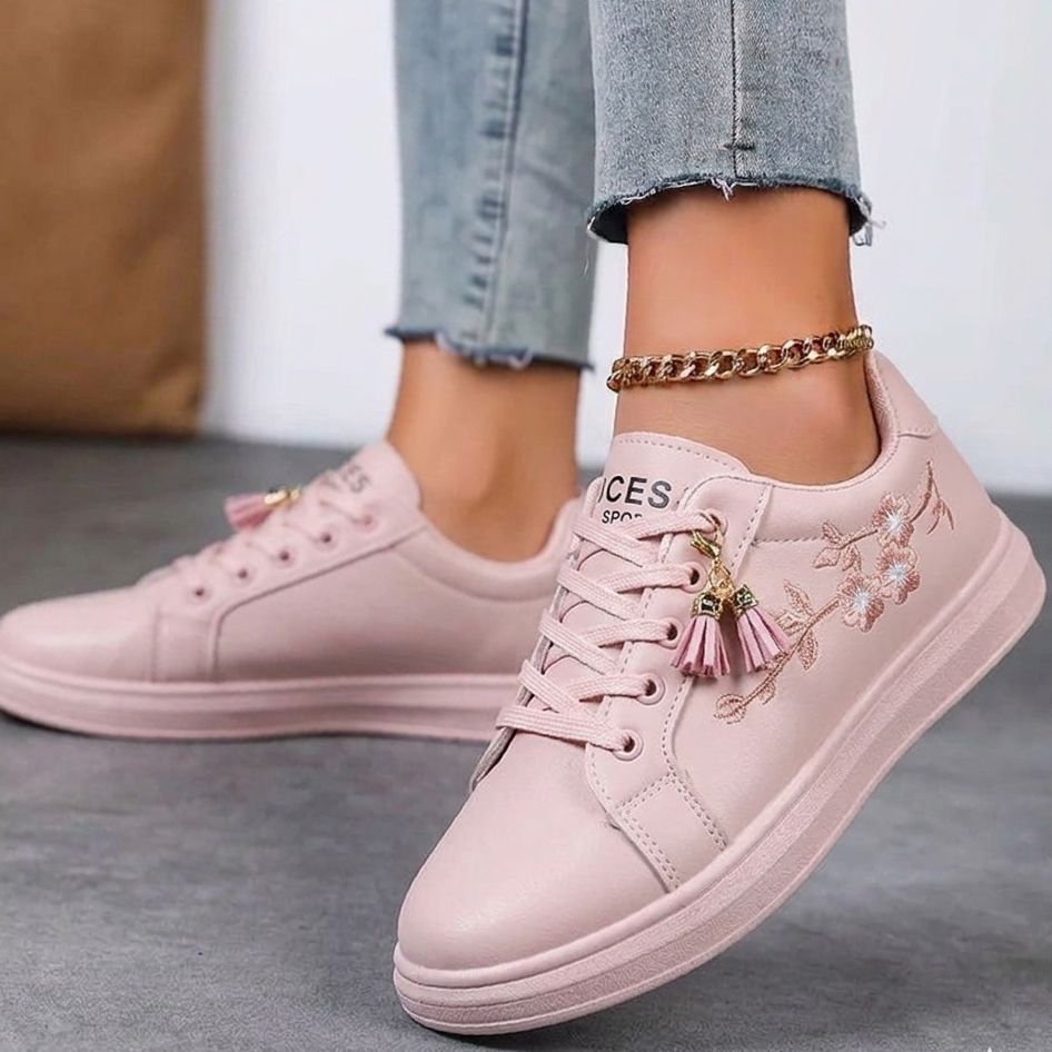 Trendy Floral Tassel Sneakers
