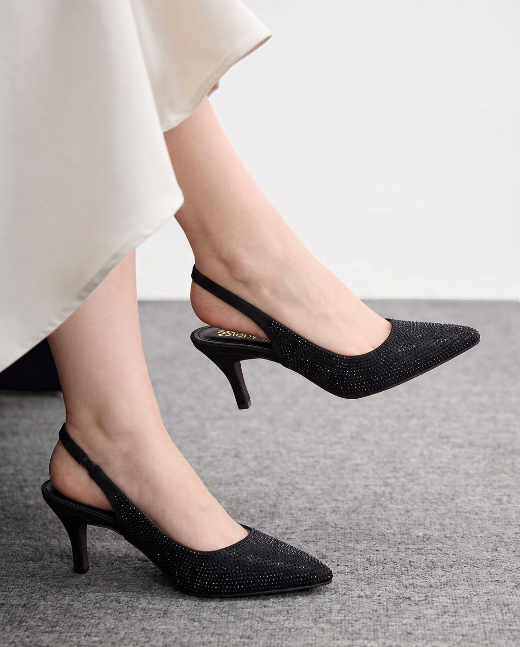 Royal Pearl Strap Sandals