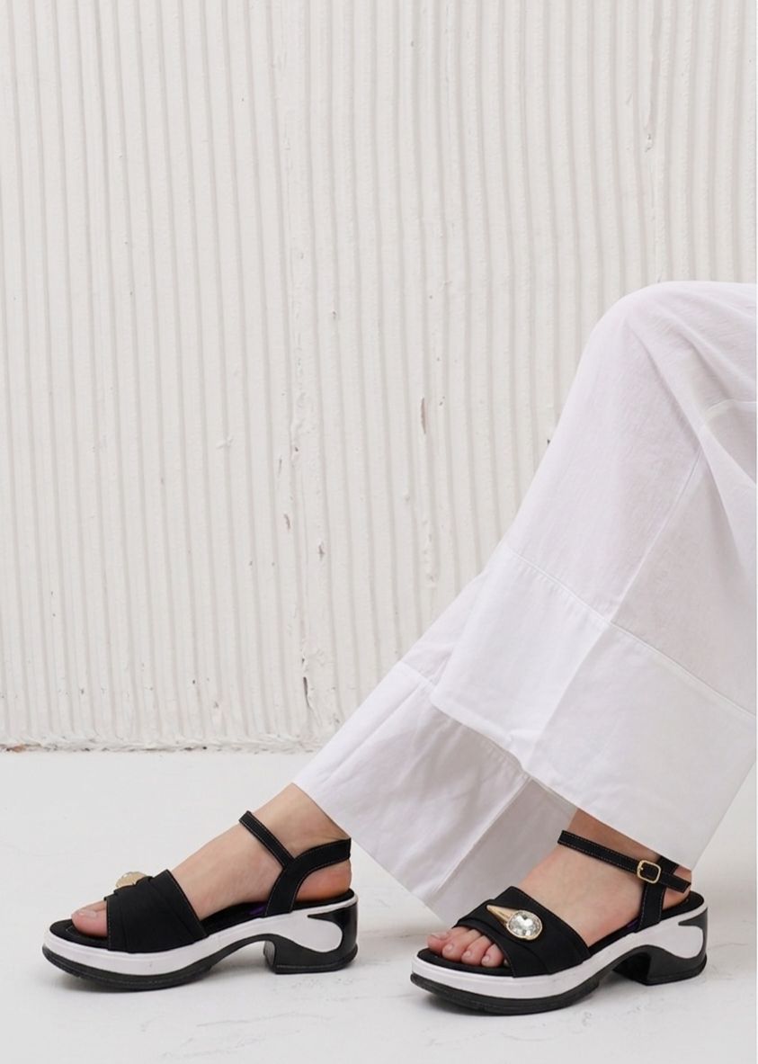 Metallic Crystal Knot Slides