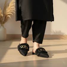 Women half shoes